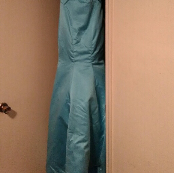 Prom sell - Picture 3 of 4